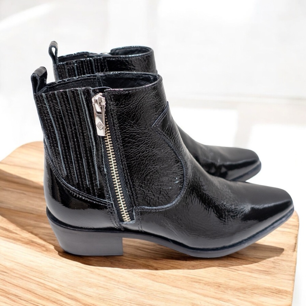 Donald Pliner Ankle Boots